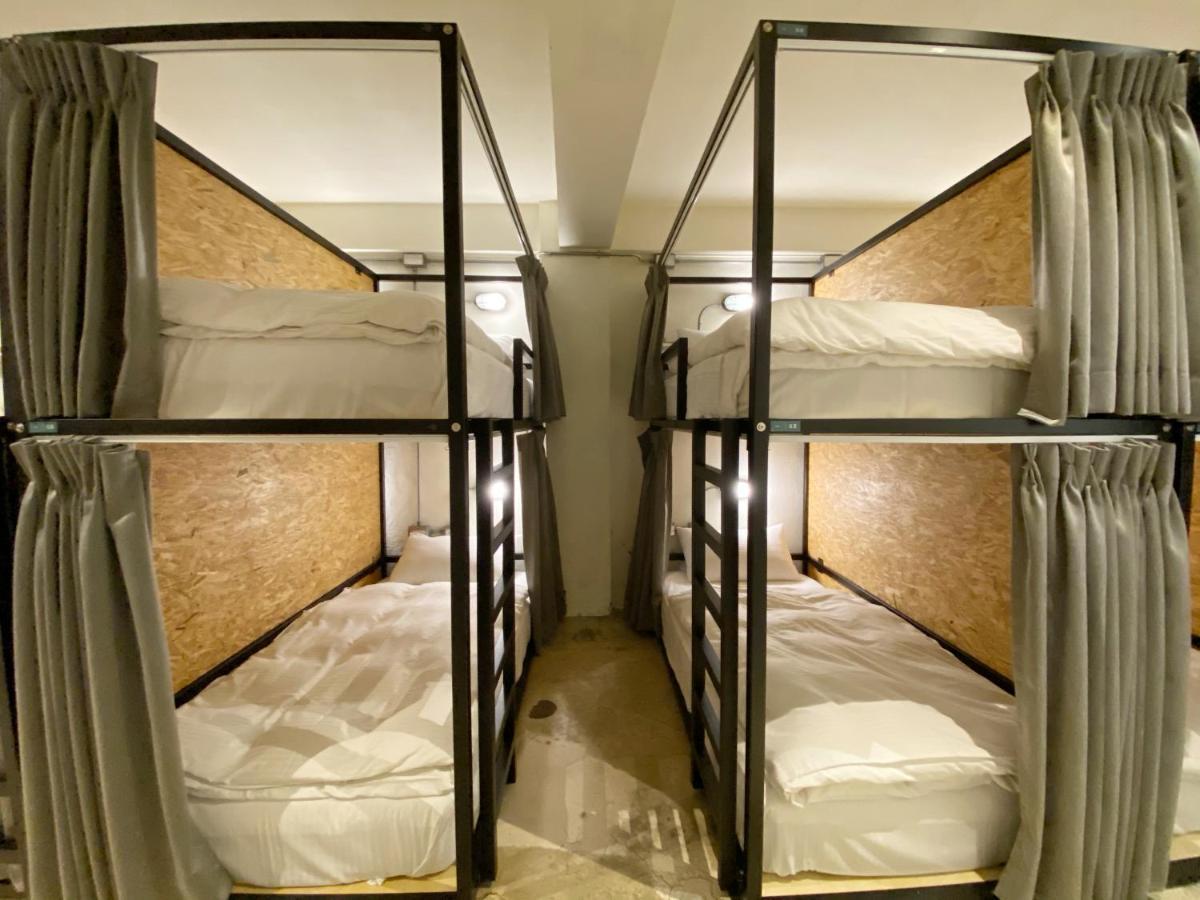 Fengjia Living Lab Hostel Taichung Extérieur photo