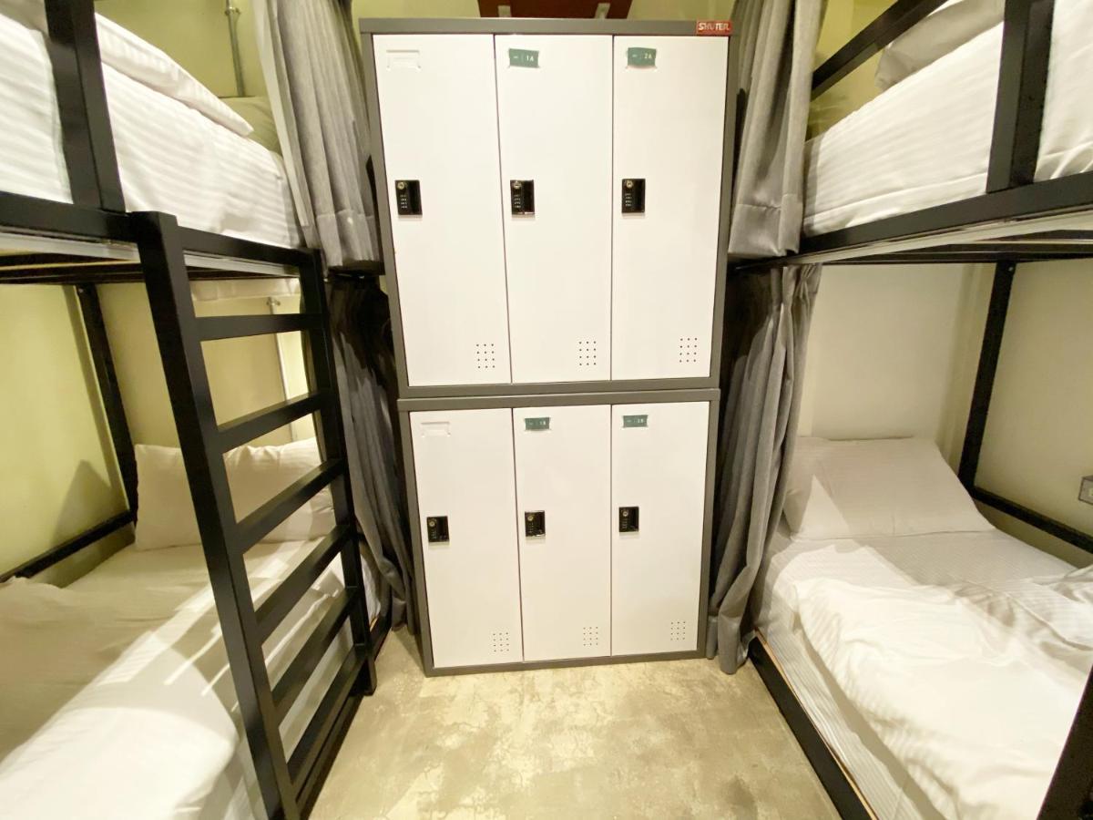 Fengjia Living Lab Hostel Taichung Extérieur photo